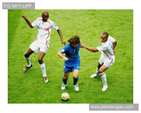 欧洲足球明星全景解析与传奇故事汇总