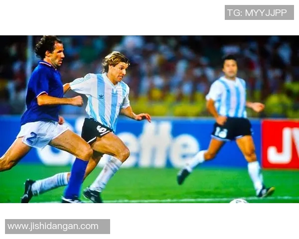 深入解析阿根廷足球明星的技术特点与场上表现全面测评